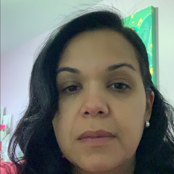 Meet your Posher, Ana - Picture 2 of 2